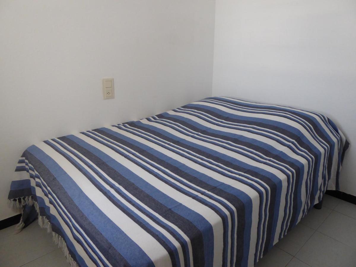 Appartement Lumineux Sur Les Canaux Roses Luaran gambar