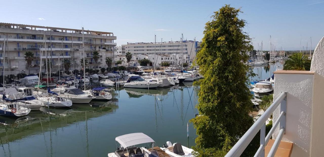 Appartement Lumineux Sur Les Canaux Roses Luaran gambar