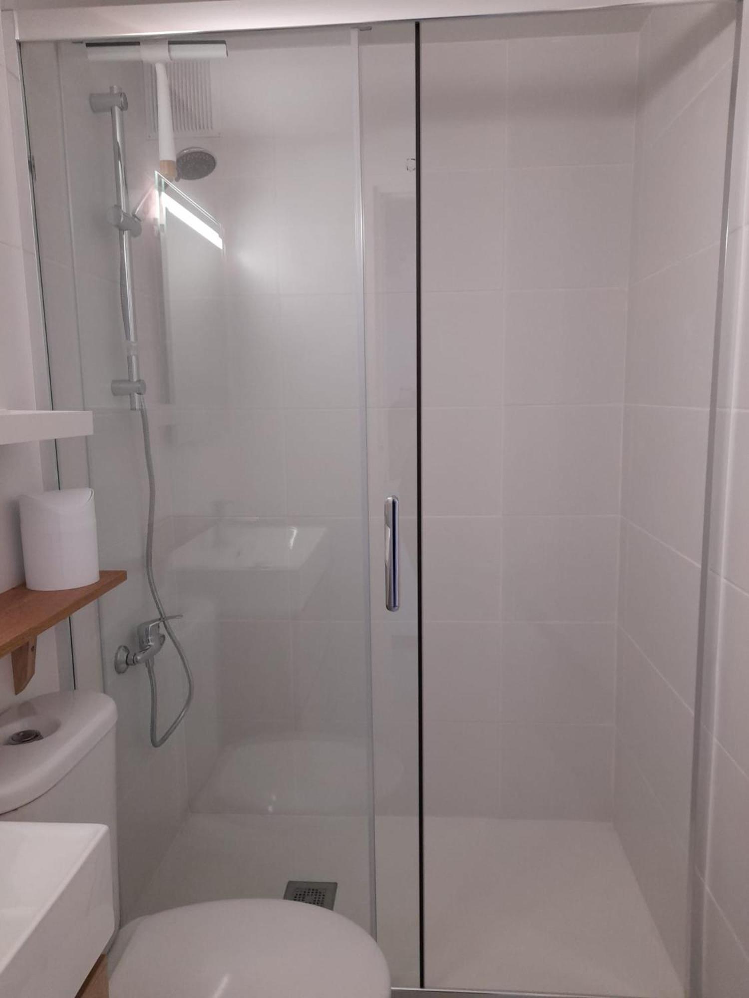 Appartement Lumineux Sur Les Canaux Roses Luaran gambar